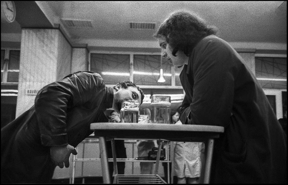 Koruna - Dva vlasatci na pivu (1971)